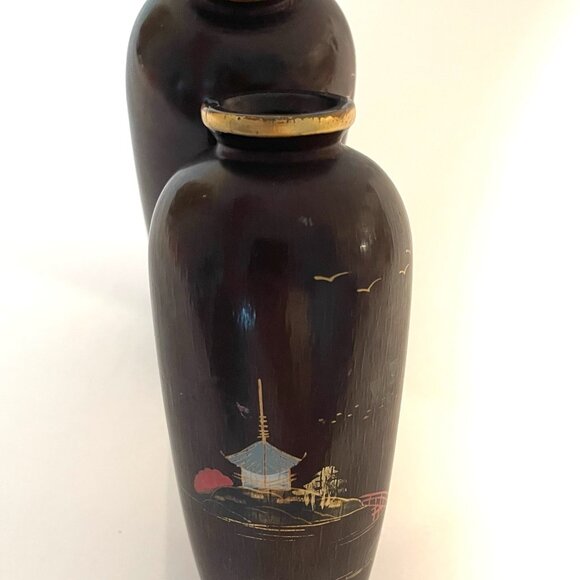 Brown Pair of Asian Vases With Hand Painted Japanese Scene Folk Art - Picture 7 of 9